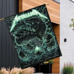 metallica m72 world tour 2025 april 19 syracuse new york jma wireless dome electric serpent dragon artwork flag 1